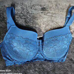 Bare brand NWOT beautiful blue with lace bra 32H NWOT